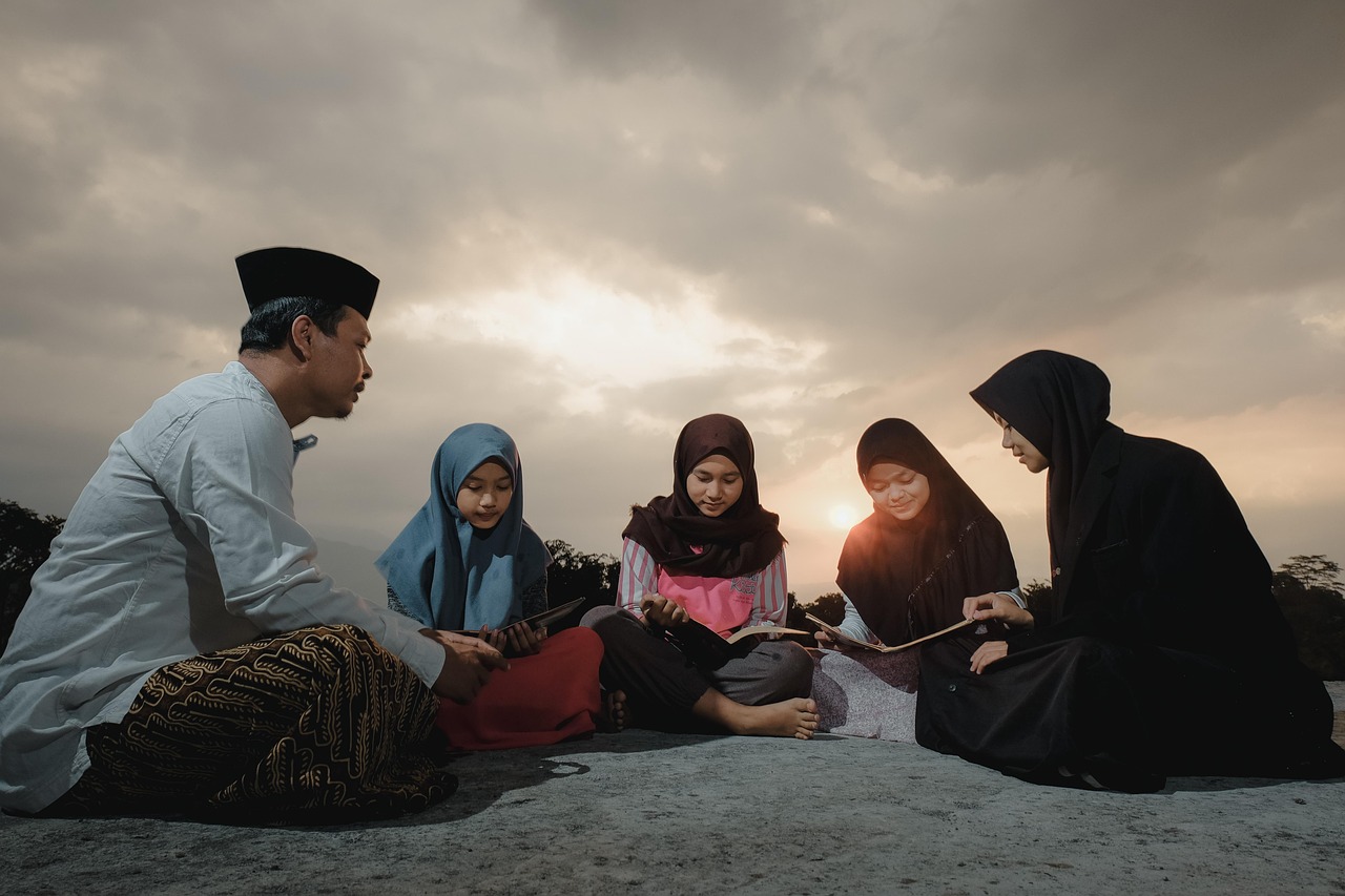 Students learning Quran together